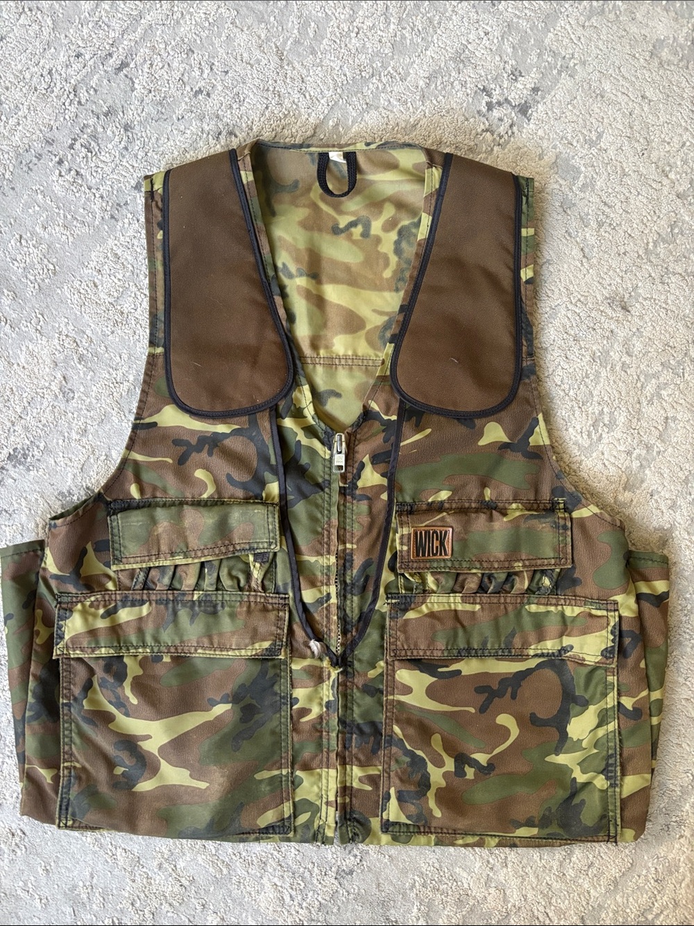 Men’s Camouflage Utility Vest - Green Camo